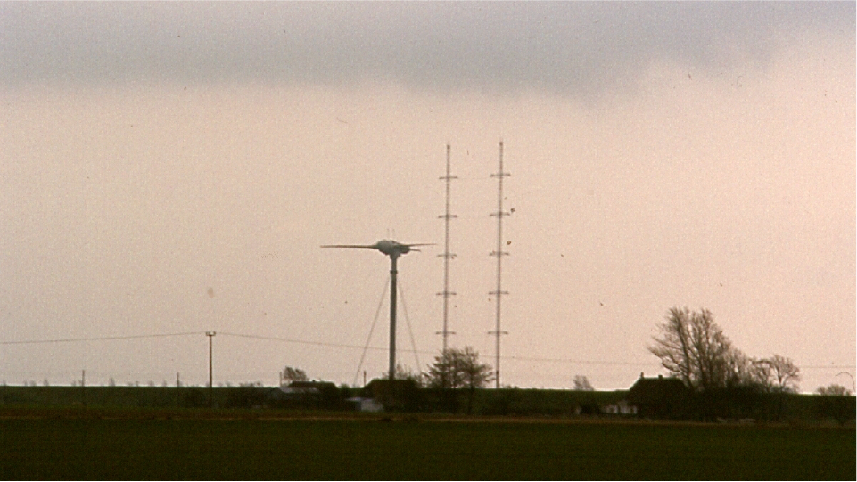 Windrad auf einem Feld